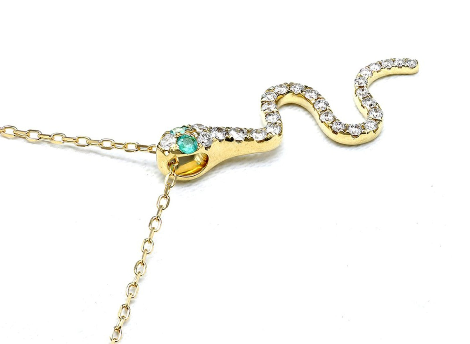Collana con ciondolo in oro giallo 18k con diamanti naturali 0.35ct