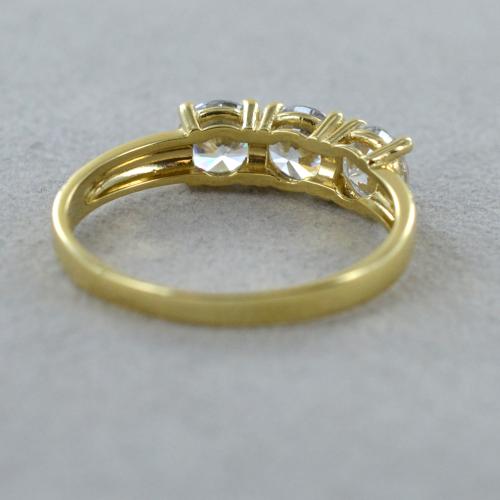 Anello Trilogy -0.90ct Diamanti Naturali