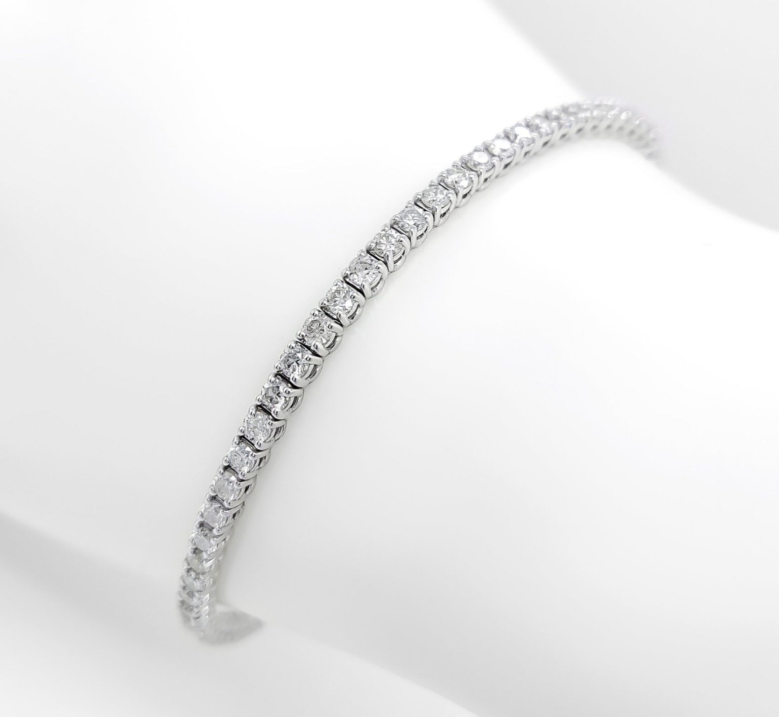 Bracciale - 18 carati Oro bianco - 6.12ct. tw. Diamante (Naturale)