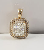 Ciondolo in oro  18k e diamanti naturali princess certificato IGI 1.36ct