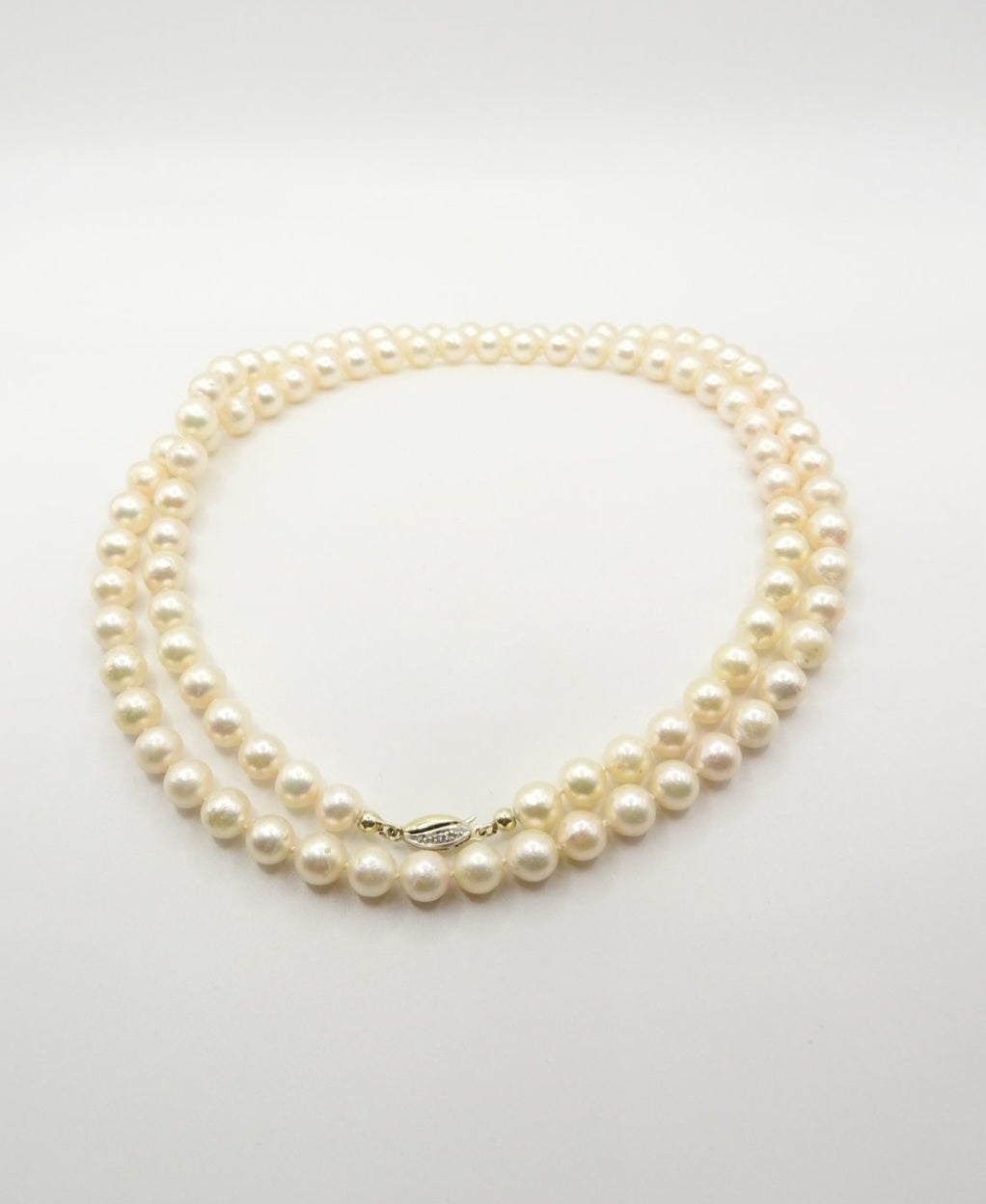 Collana in oro bianco 18k e perle naturale akoya e diamanti naturali