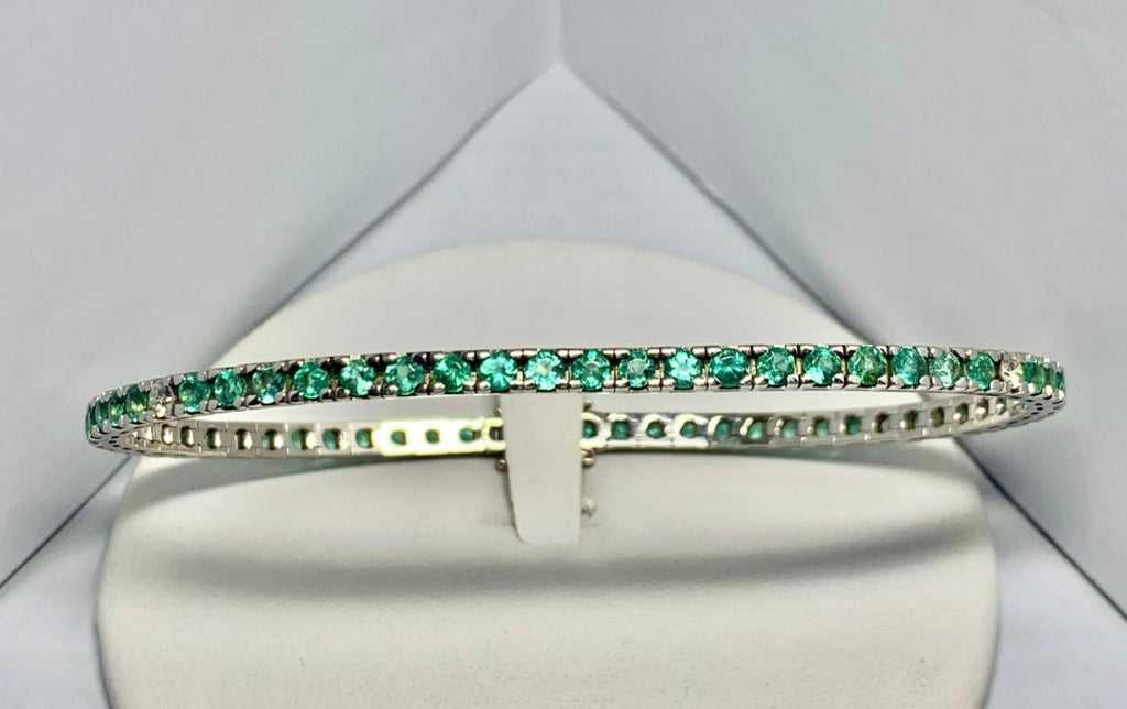 Bracciale tennis - 18 carati Oro bianco - 6.38ct. tw. Smeraldo - Diamante