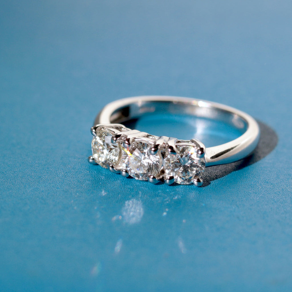 Anello Trilogy -1.35ct Diamanti Naturali