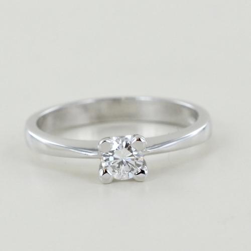 Anello solitario diamante naturale  0.50ct certificato IGI D IF