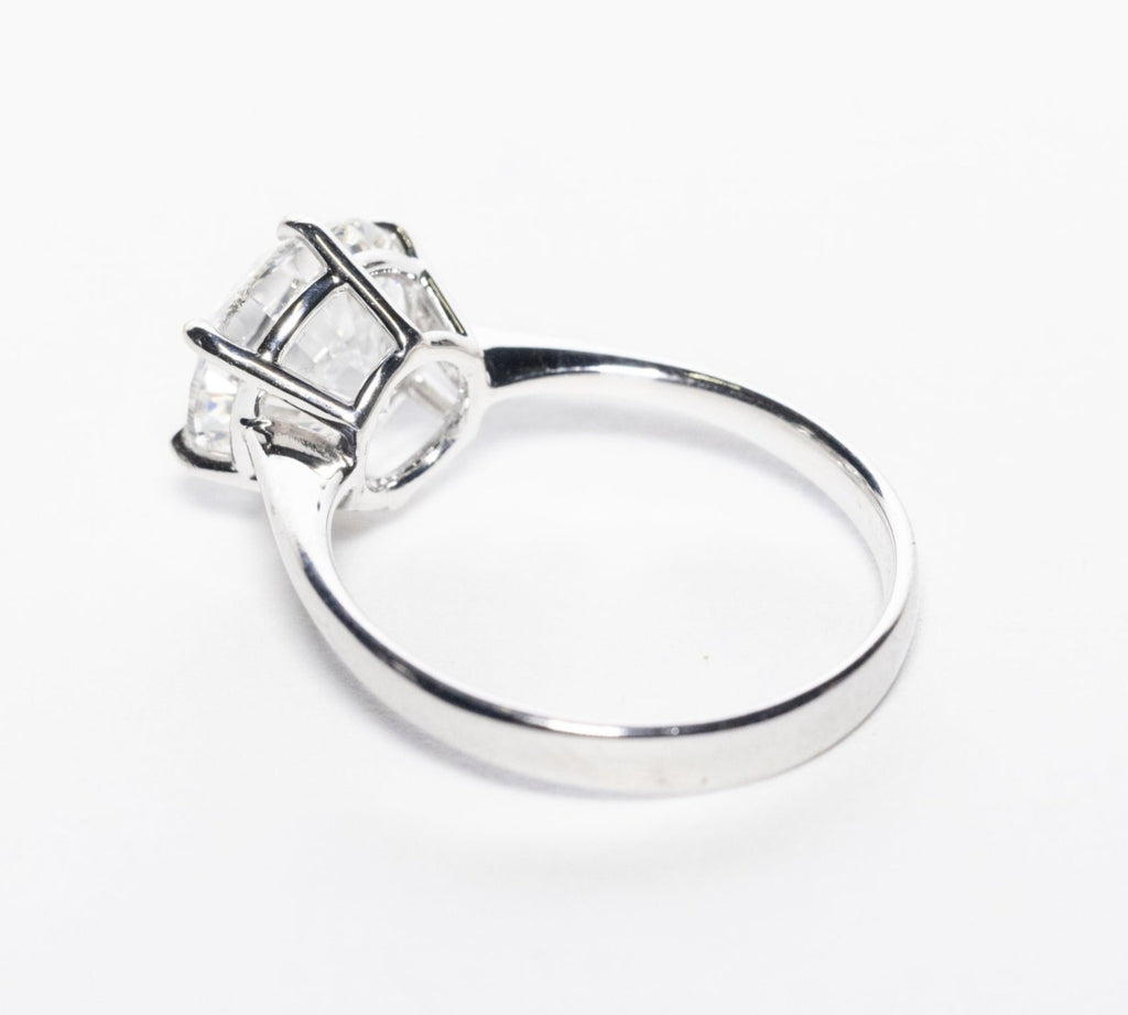 Anello solitario in oro bianco 18k e diamante naturale 1.70ct D IF