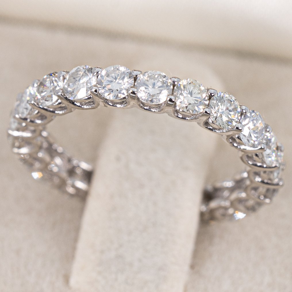 Anello - 18 carati Oro bianco - 2.22ct. tw. Diamante (Naturale) -