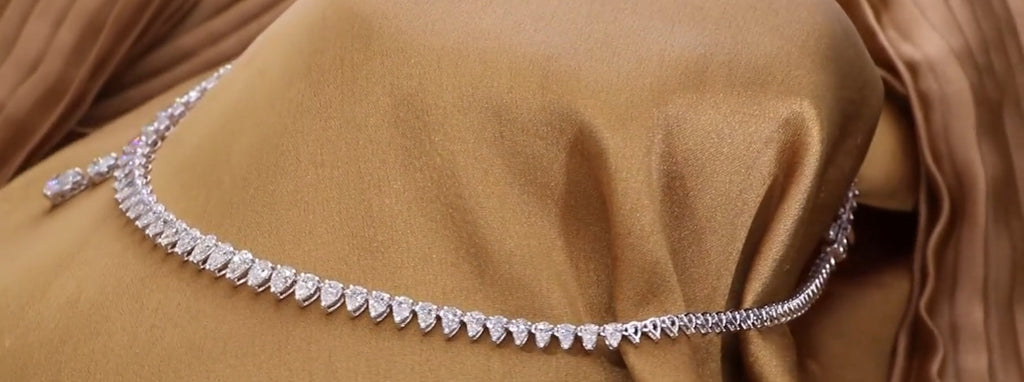 Collana tennis in oro bianco 18k e diamanti naturali 42ct