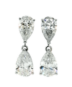 Orecchino in oro 18k con diamanti naturali taglio pera 2.02ct