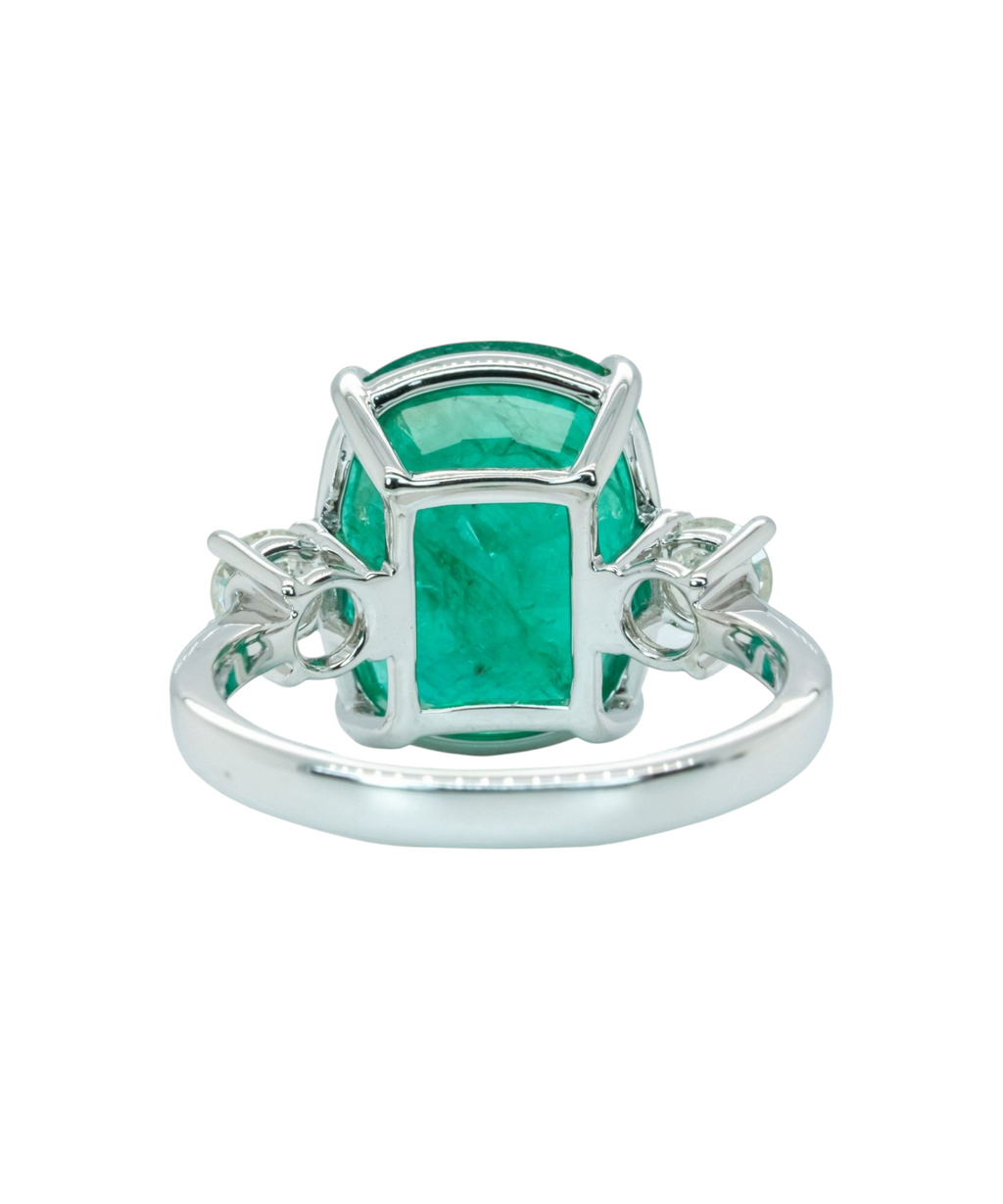 Anello trology in oro bianco e smeraldo 7.30 ct  e diamanti naturali 0.50ct