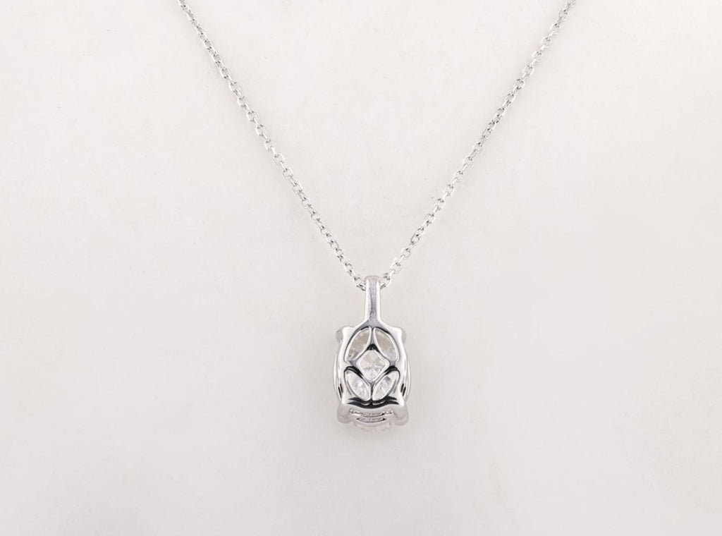 Collana punto luce in oro e diamante naturale ovale 0.20ct