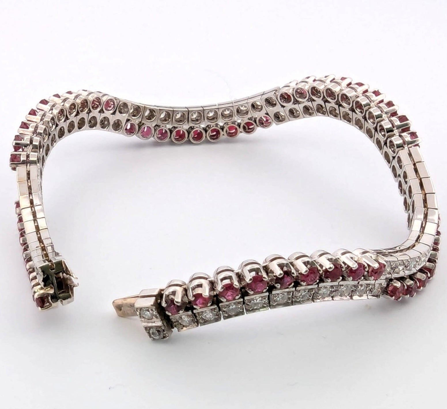 Bracciale tennis in oro bianco e rubino naturali e diamanti naturali 9.00ct