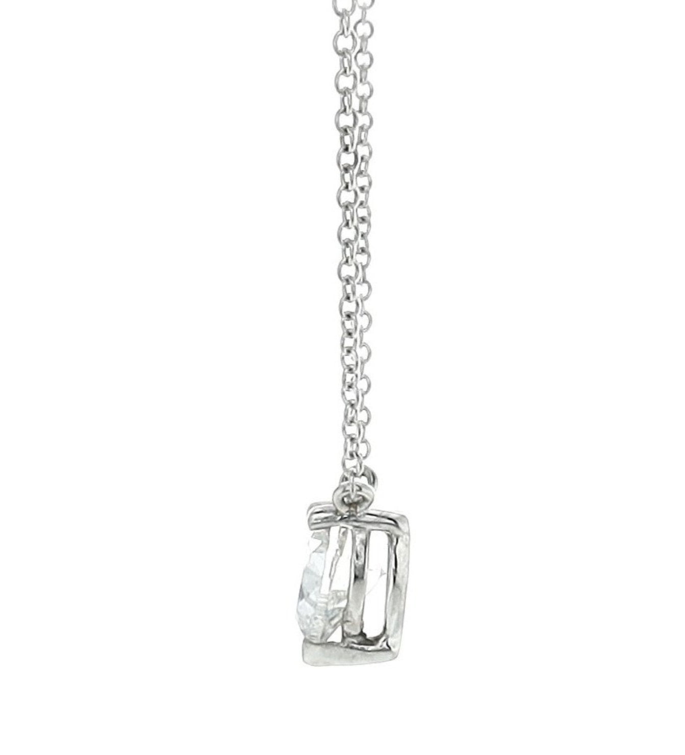 Collana punto luce in oro e diamante naturale cuore 0.44ct
