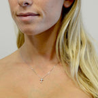 Collana con ciondolo Croce piccola con Diamanti ct. 0.55
