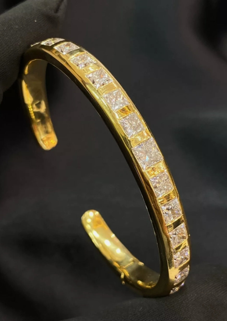 Bracciale elegante 10,10 ct  forma principessa diamanti  incassato oro