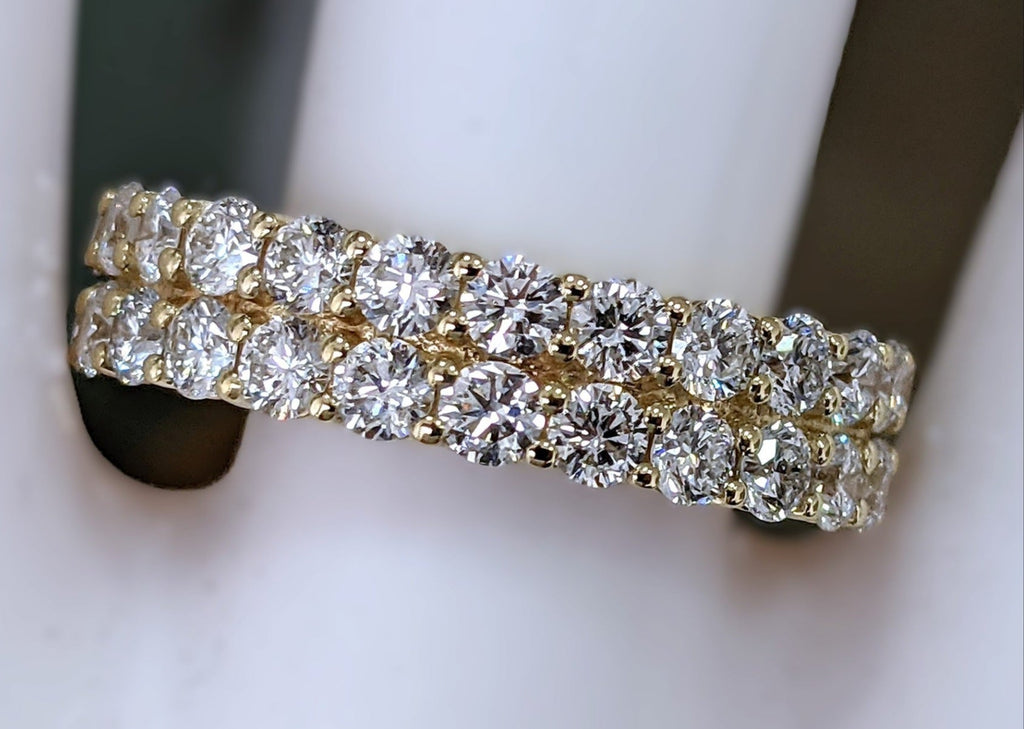 Anello veretta in oro giallo 18k e diamanti naturali 3.60ct