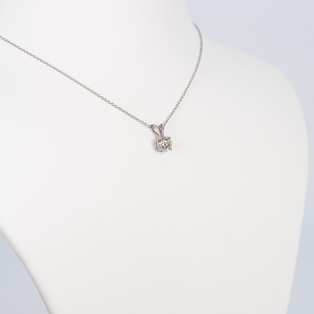 Collana con ciondolo - 18 carati Oro Bianco- 0.78ct. tw. Diamante