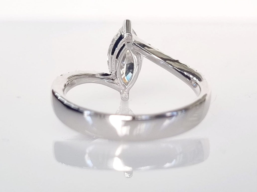 Anello - 18 carati Oro bianco - 0.65ct. tw. Diamante (Naturale)