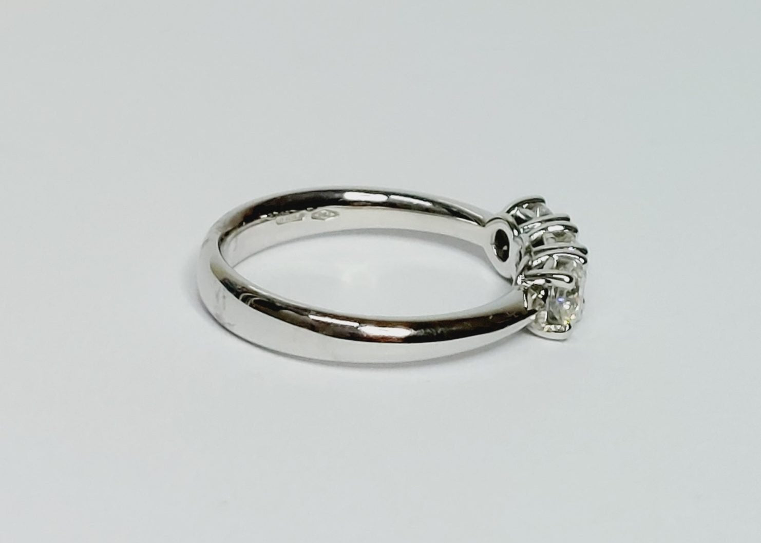 Anello trilogy , diamanti naturali 1.20 ct certificato IGI D IF