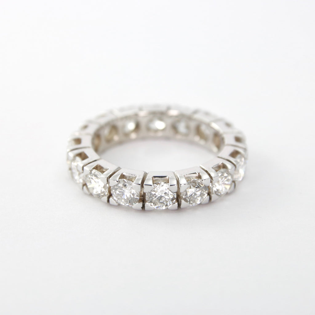Anello Eternity con 3.50 ct  diamanti Naturali