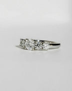 Anello fidanzamento in oro bianco 18k e diamanti naturali certificato igi 1.45ct