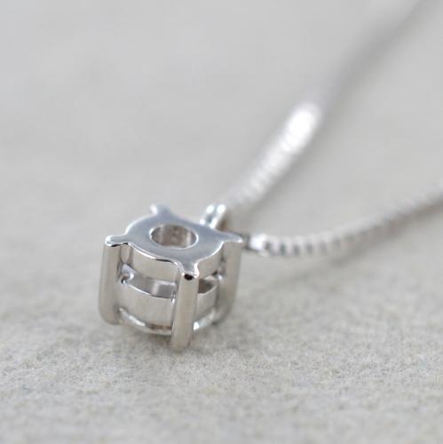 ciondolo punto luce con diamante naturale 0,50 ct