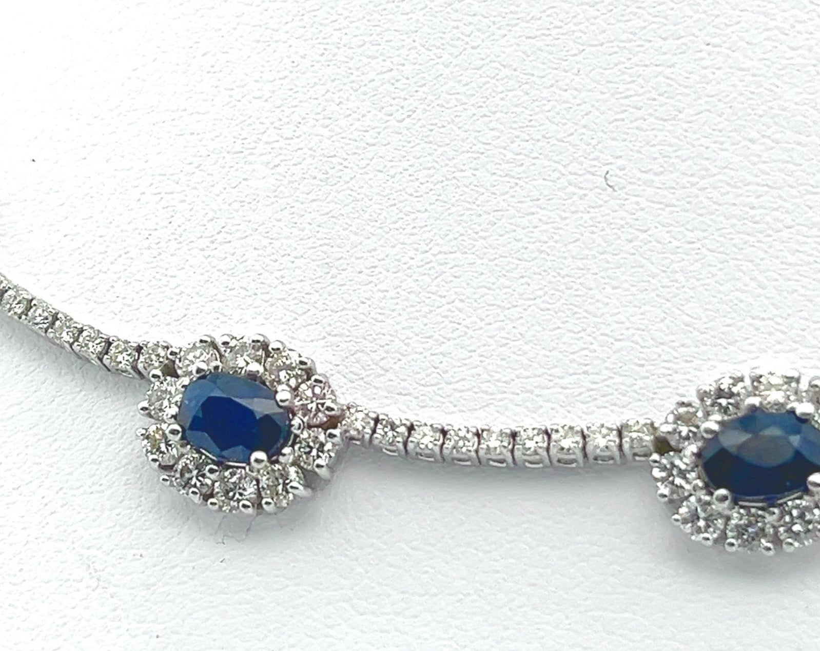 Collana collier tennis in oro bianco 18k e zaffiro e diamanti naturali 8ct