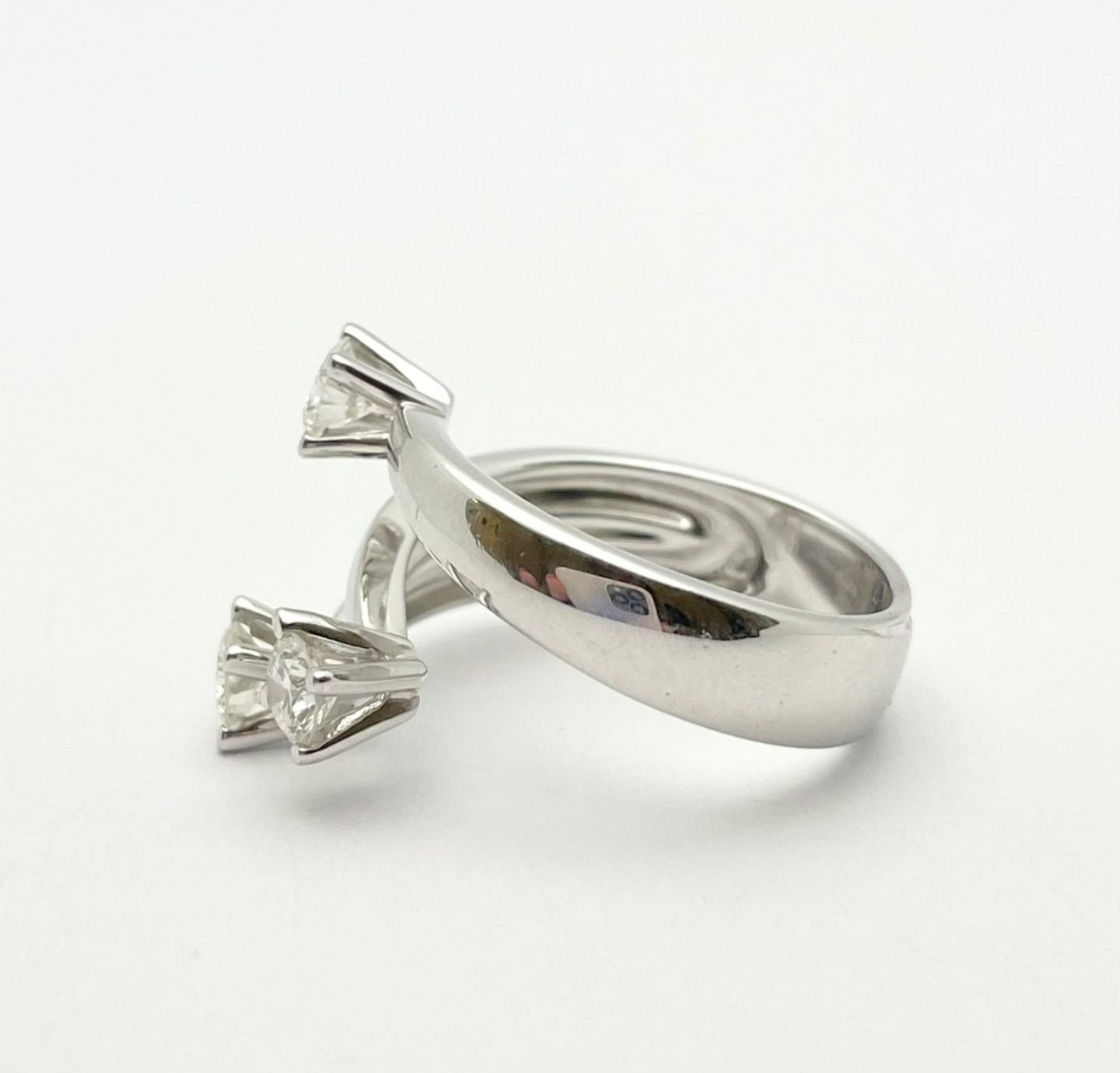 Anello trilogy , diamanti naturali 0.45ct certificato IGI D IF