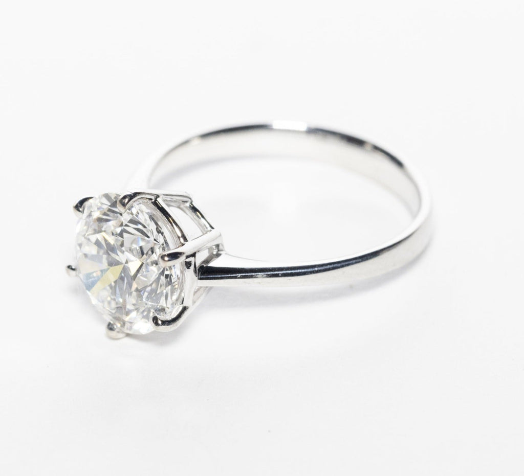 Anello solitario in oro bianco 18k e diamante naturale 1.70ct D IF