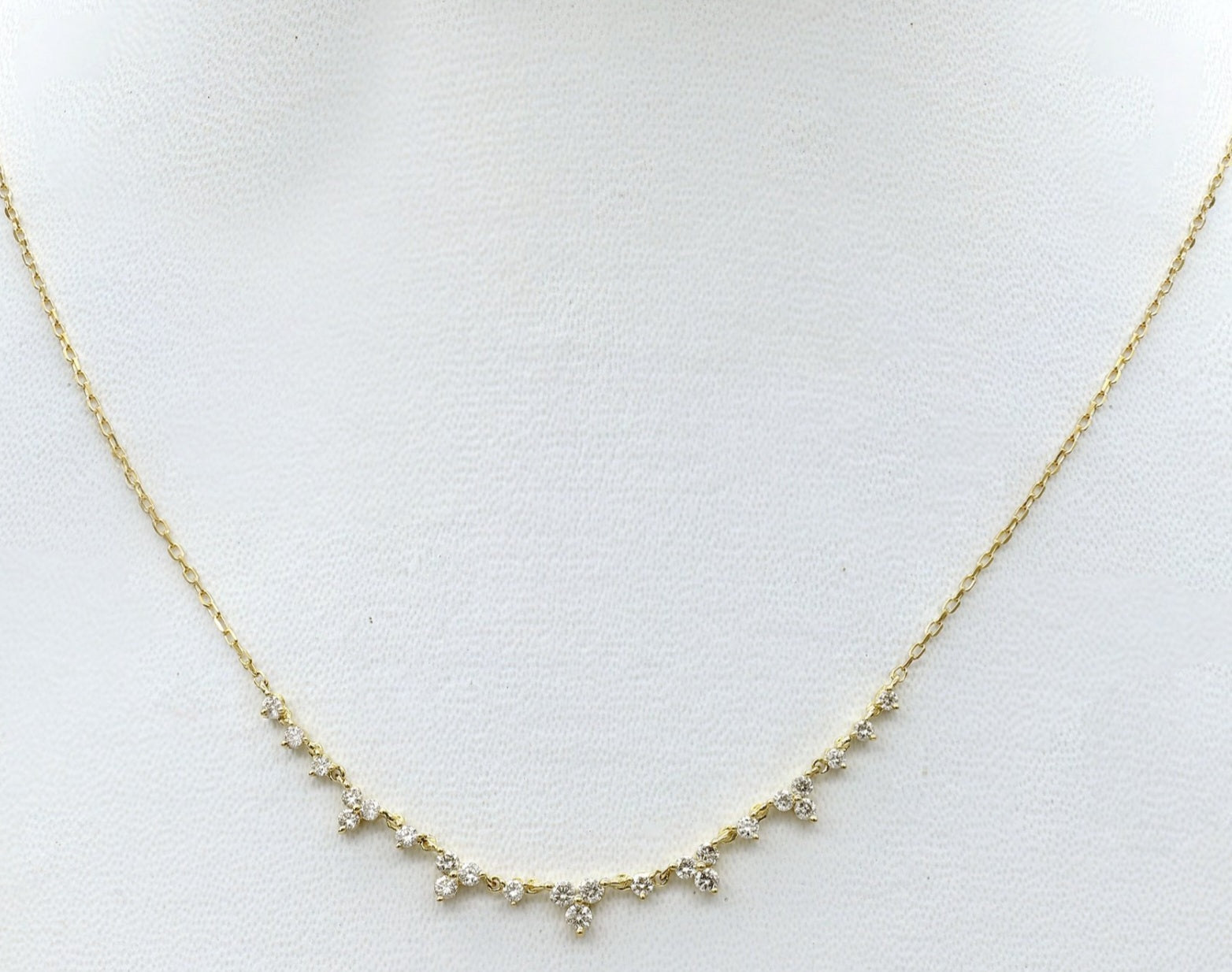 Collana con ciondolo in oro giallo 18k e diamanti naturali 1.25ct