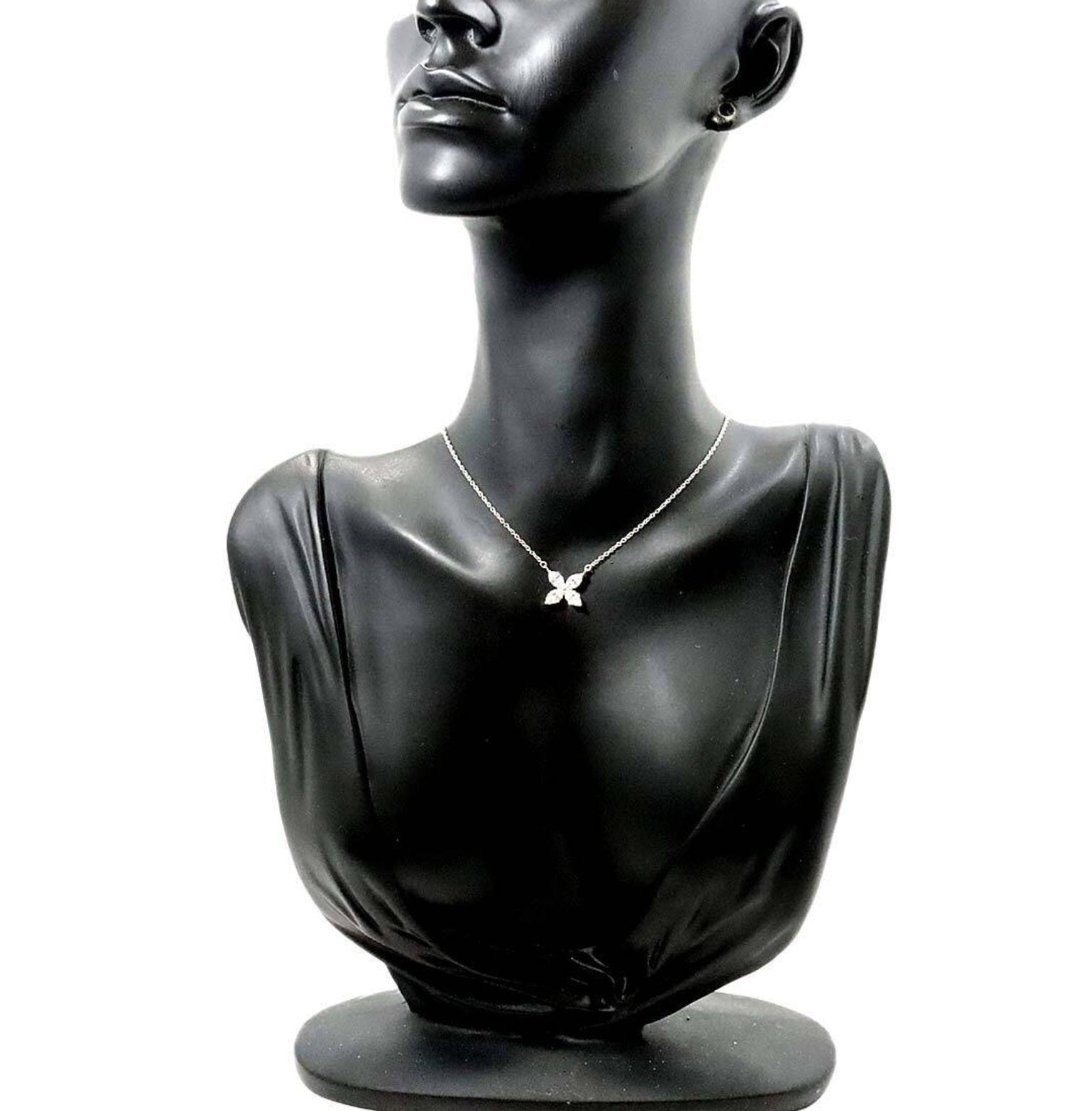 Collana in oro bianco 18k e diamanti naturali marquise 0.80ct