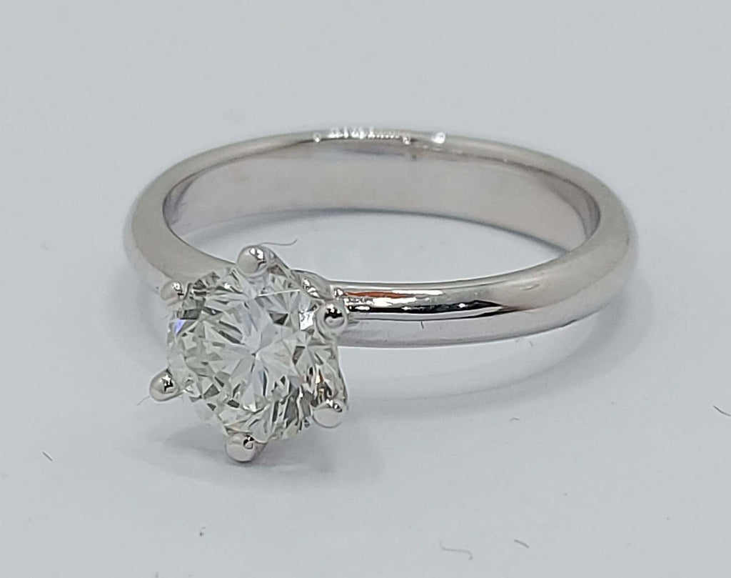 Anello solitario diamante naturale  1.50 ct certificato IGI D VVS1