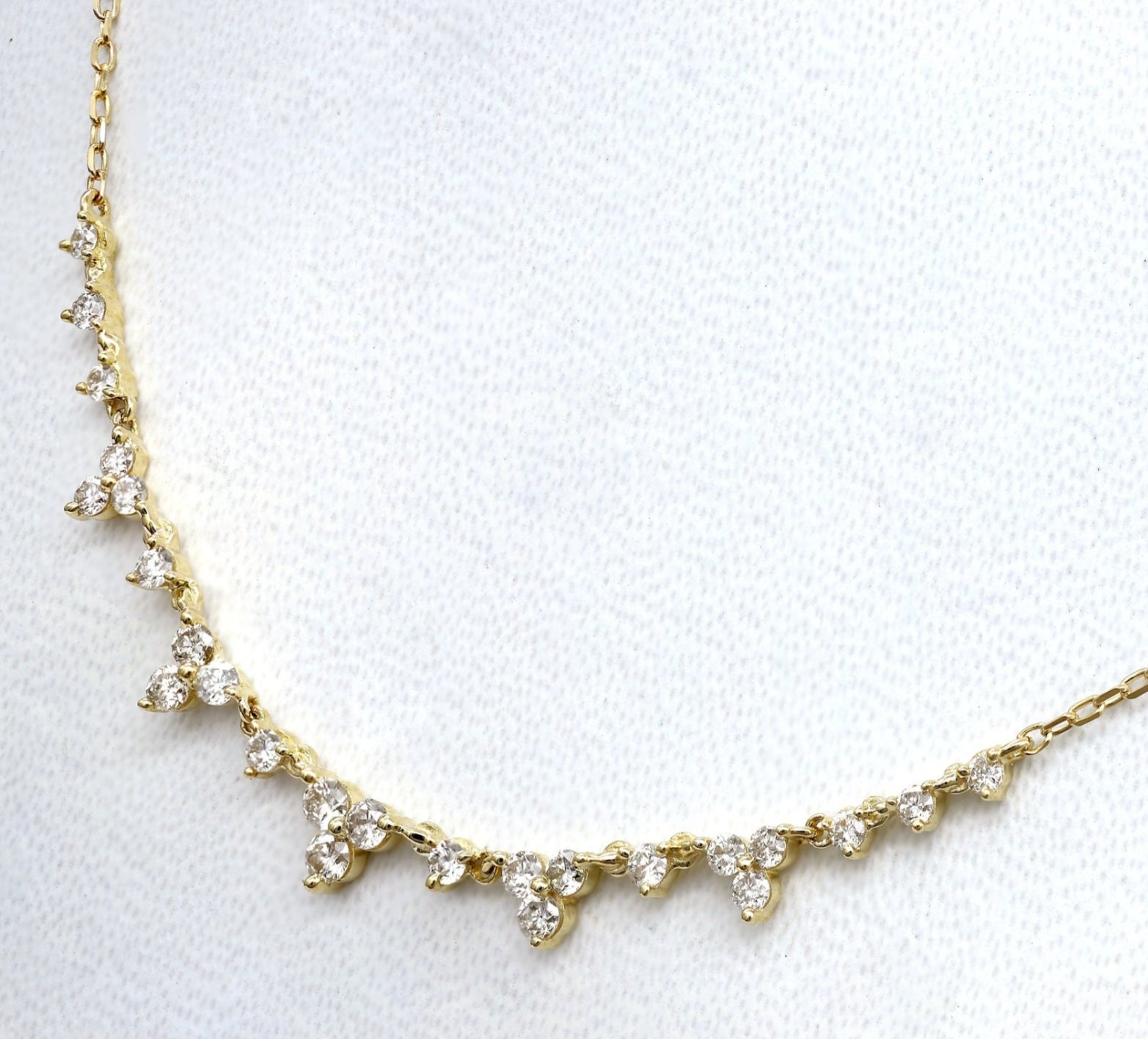 Collana con ciondolo in oro giallo18k e diamanti naturali 2.50ct