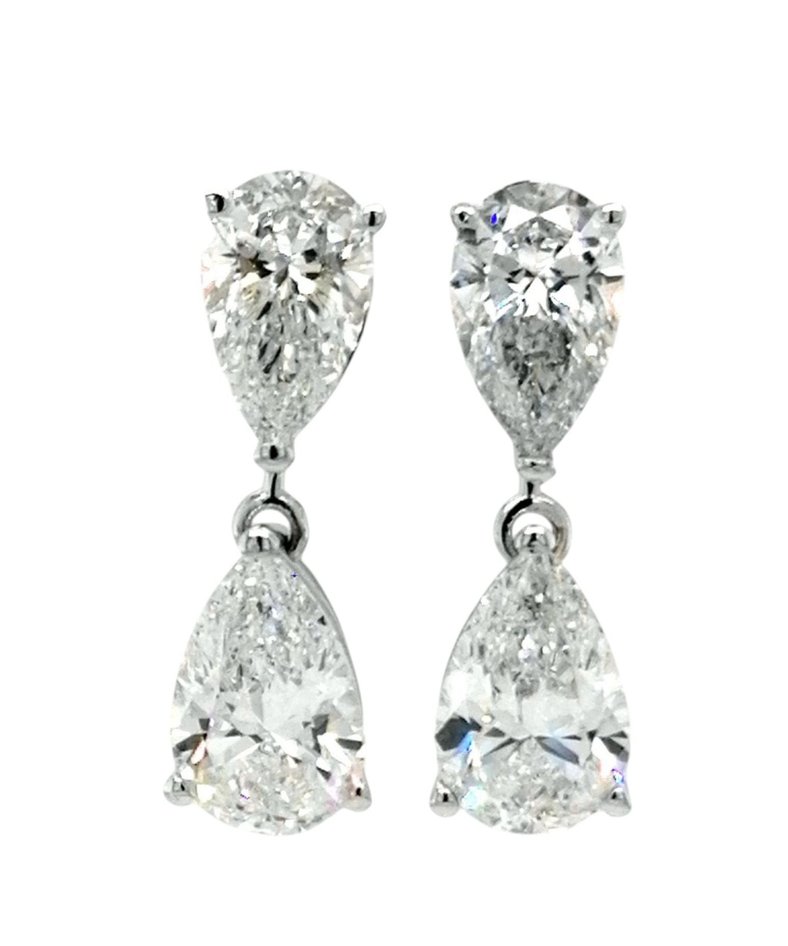 Orecchino in oro 18k con diamanti naturali taglio pera 1.00ct