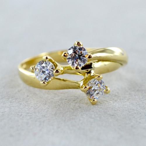 Anello Trilogy -0.30ct Diamanti Naturali