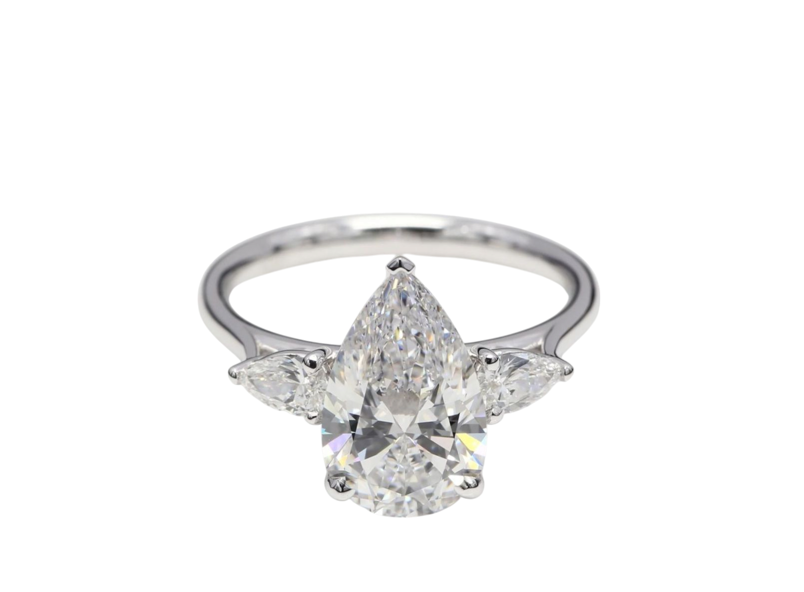 Anello trilogy in oro bianco e diamanti naturali taglio pera 3.10ct