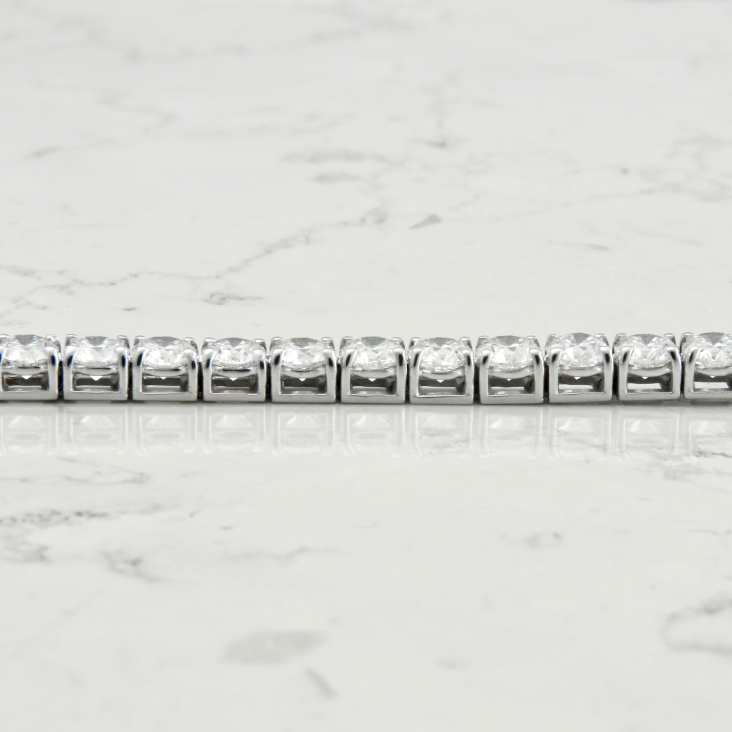 Bracciale tennis certificato HRD diamanti naturali 4,03 ct E VVS1