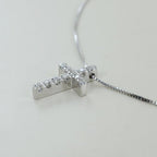 Collana con ciondolo Croce piccola con Diamanti ct. 0.55