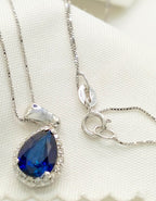 Collana in oro bianco 18k e diamanti naturali e zaffiro naturale 1.98 ct