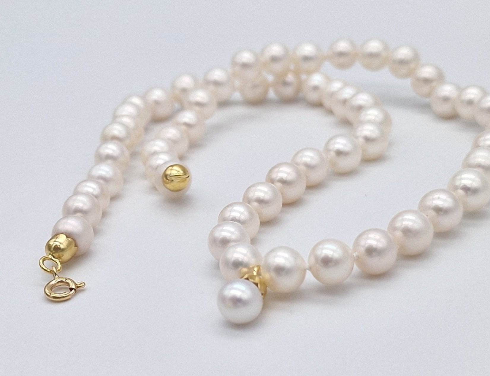 Collana in oro giallo 18k e perle naturale akoya