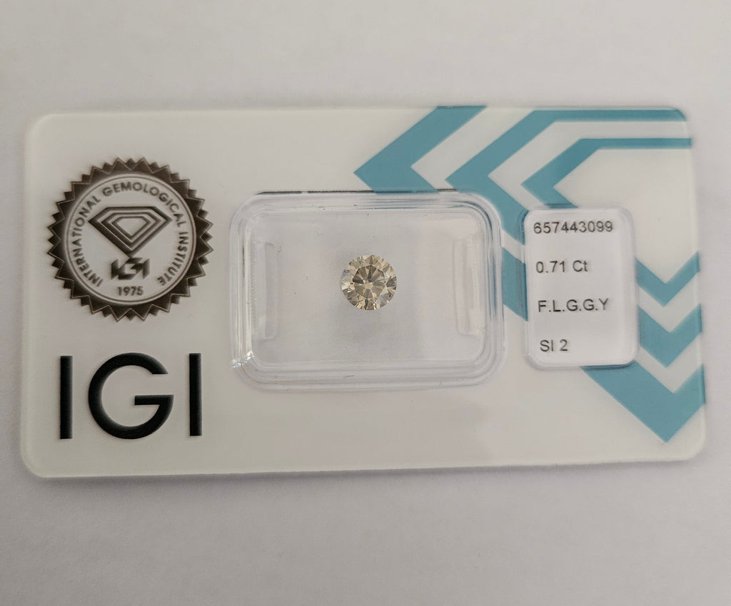 diamanti naturali certificato IGI  0.71ct