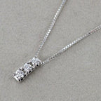 Collana con pendente Trilogy piccolo a scalare con diamanti carati 0.30 ct