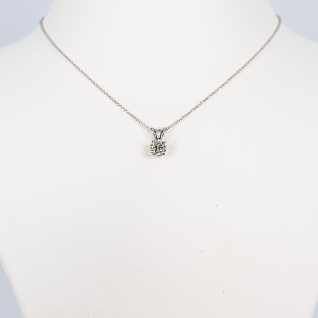 Collana con ciondolo - 18 carati Oro Bianco- 0.90ct. tw. Diamante