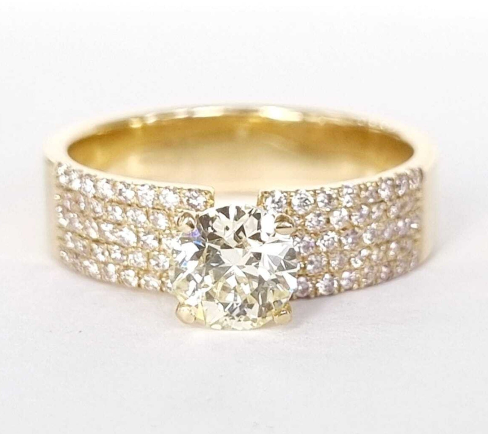 Anello solitario in oro giallo 18k e diamanti naturali 1.15ct