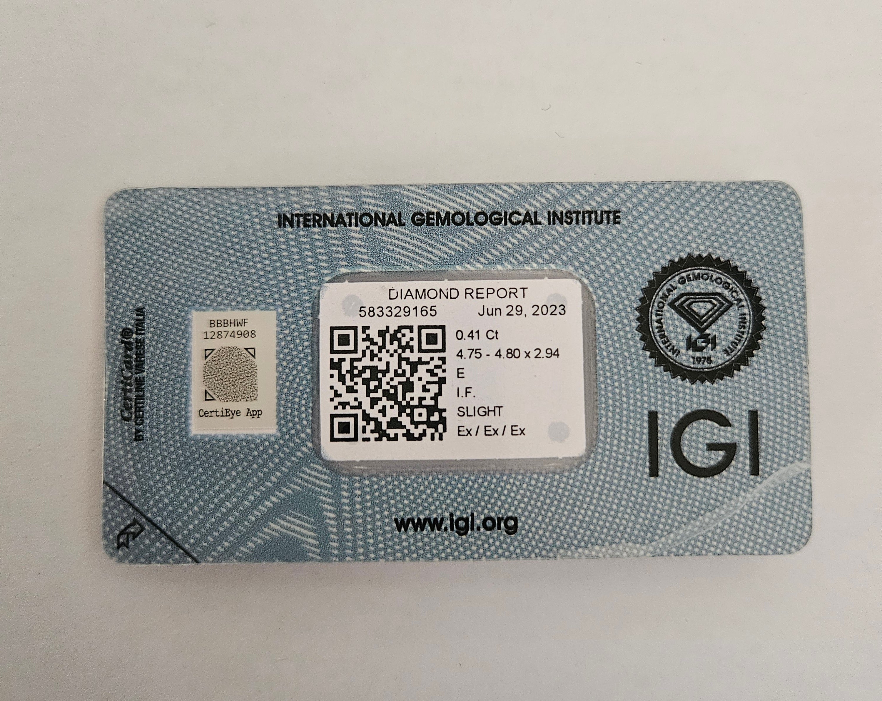 diamanti naturali certificato IGI  0.41ct E IF