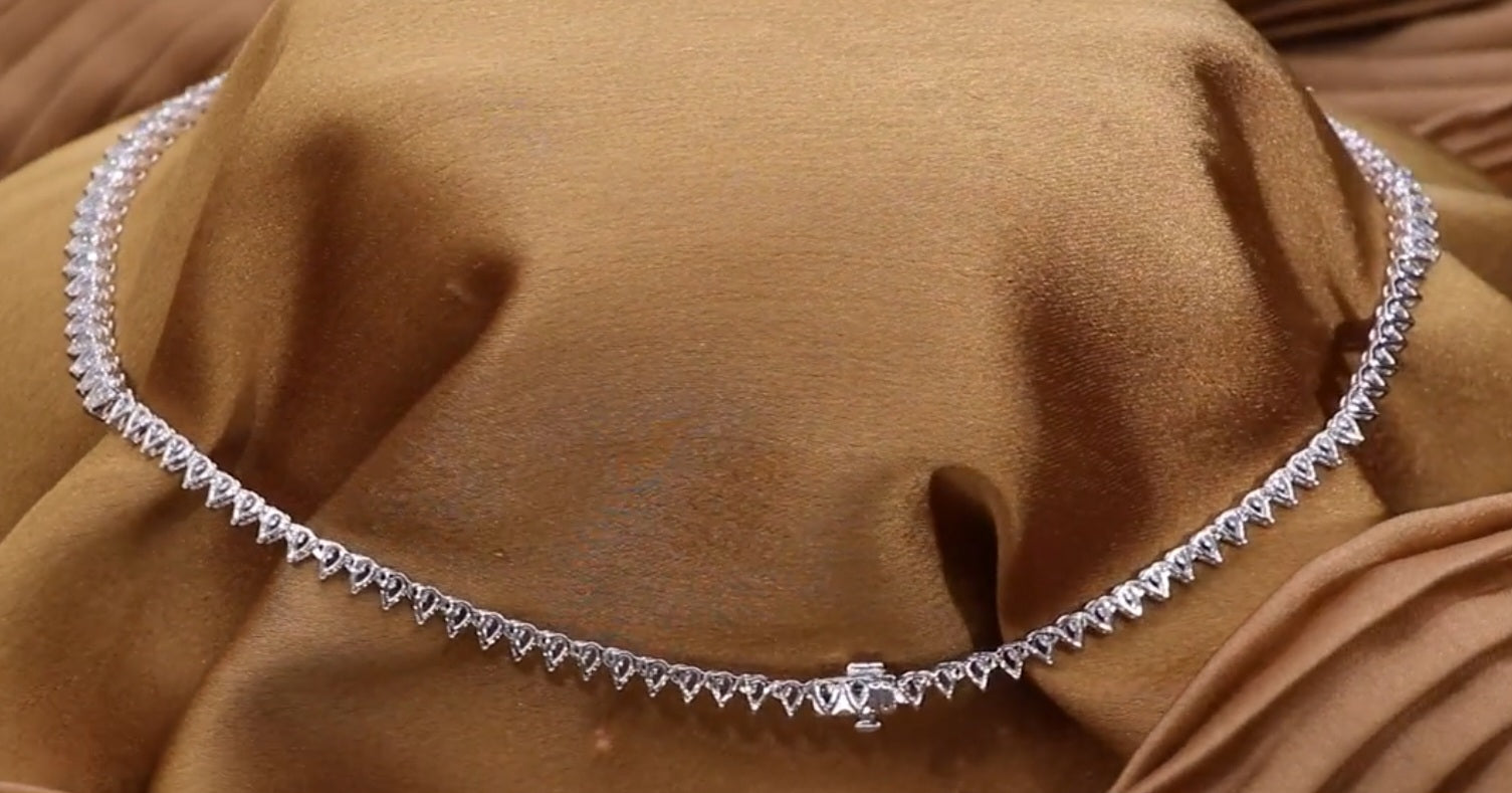 Collana tennis in oro bianco 18k e diamanti naturali 42ct