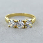 Anello Trilogy -0.90ct Diamanti Naturali