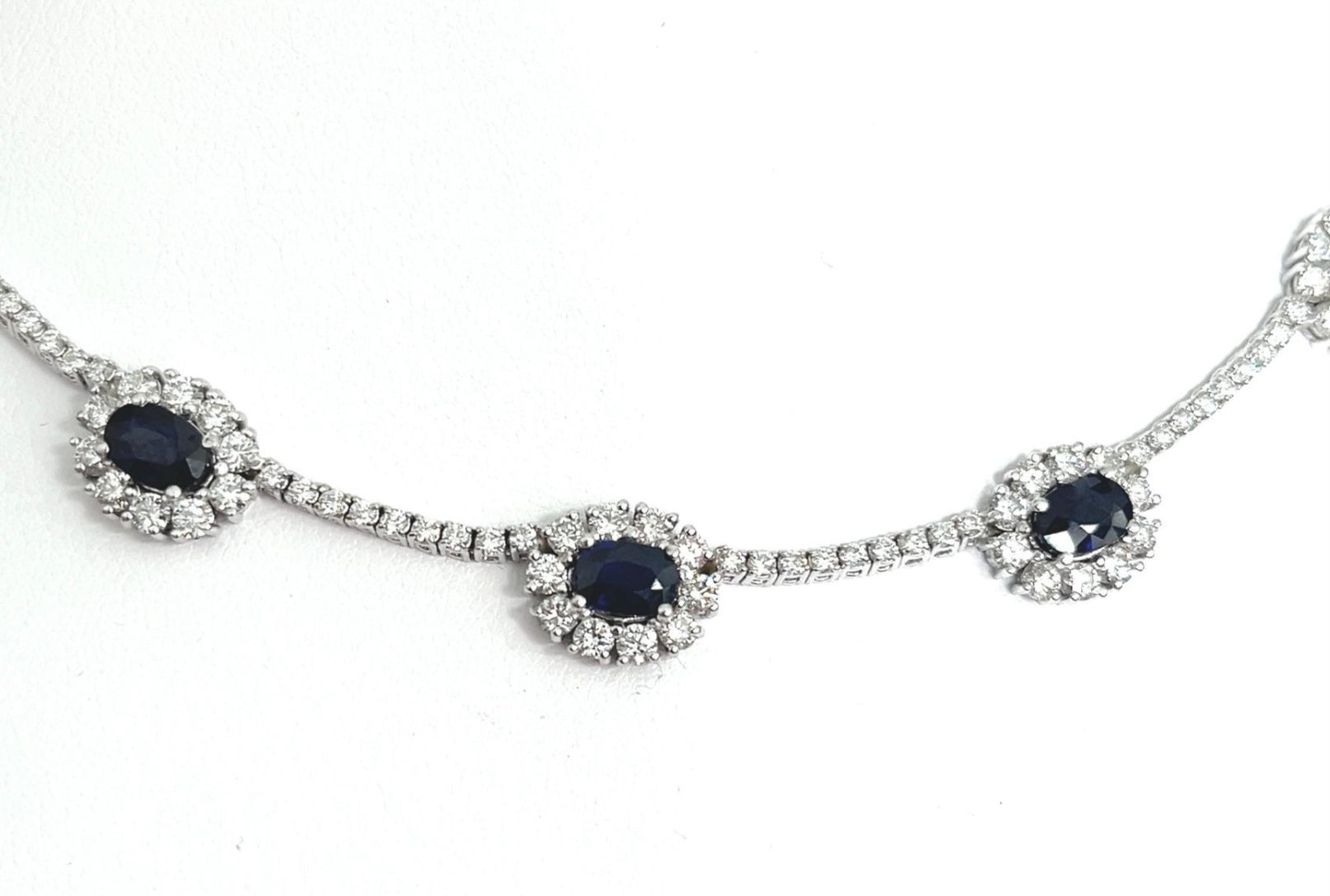 Collana collier tennis in oro bianco 18k e zaffiro e diamanti naturali 8ct