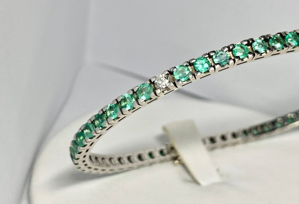 Bracciale tennis - 18 carati Oro bianco - 6.38ct. tw. Smeraldo - Diamante