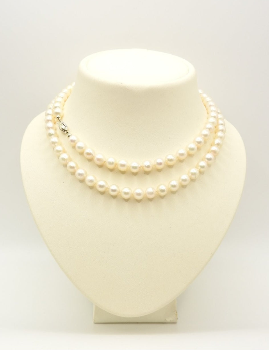 Collana in oro bianco 18k e perle naturale akoya e diamanti naturali