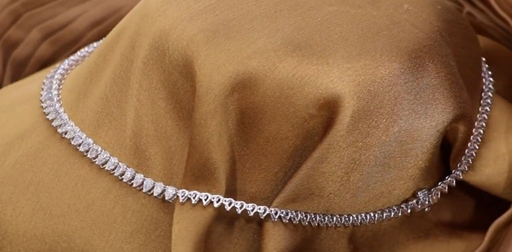 Collana tennis in oro bianco 18k e diamanti naturali 42ct